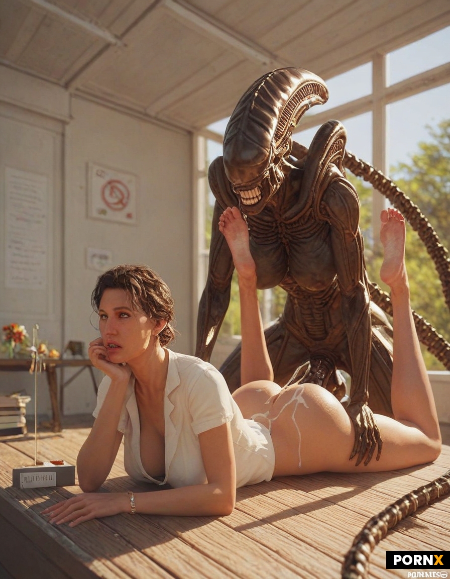 Xenomorph Woman