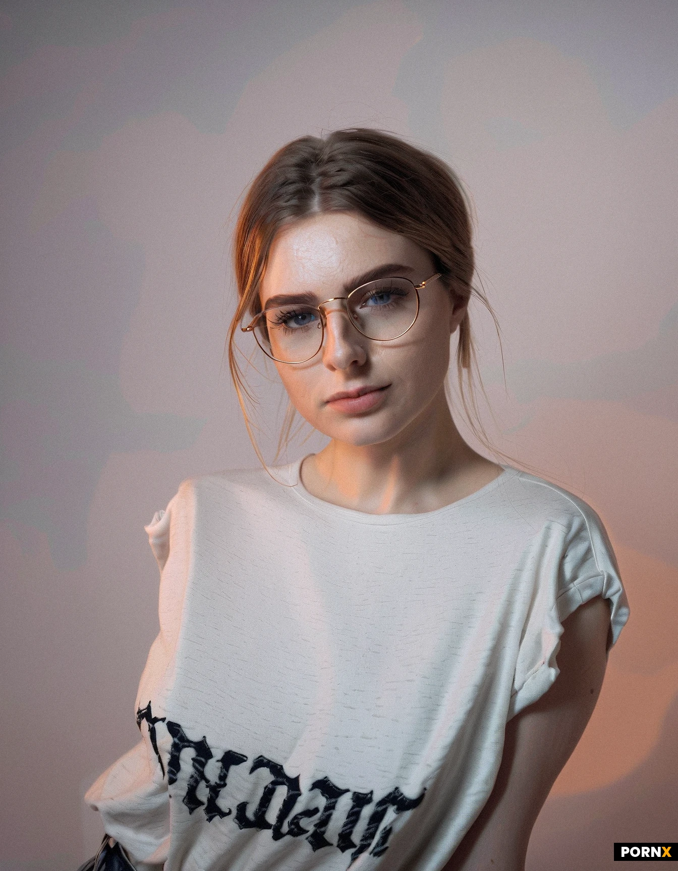 Absurdres, portrait, woman, pretty, 18_years_old, glasses, T-shirt, warm_light, brunette